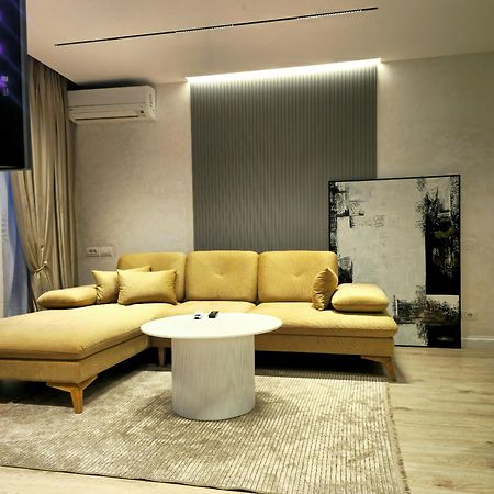 Center Apartment Easy_Luxury ติรานา ภายนอก รูปภาพ