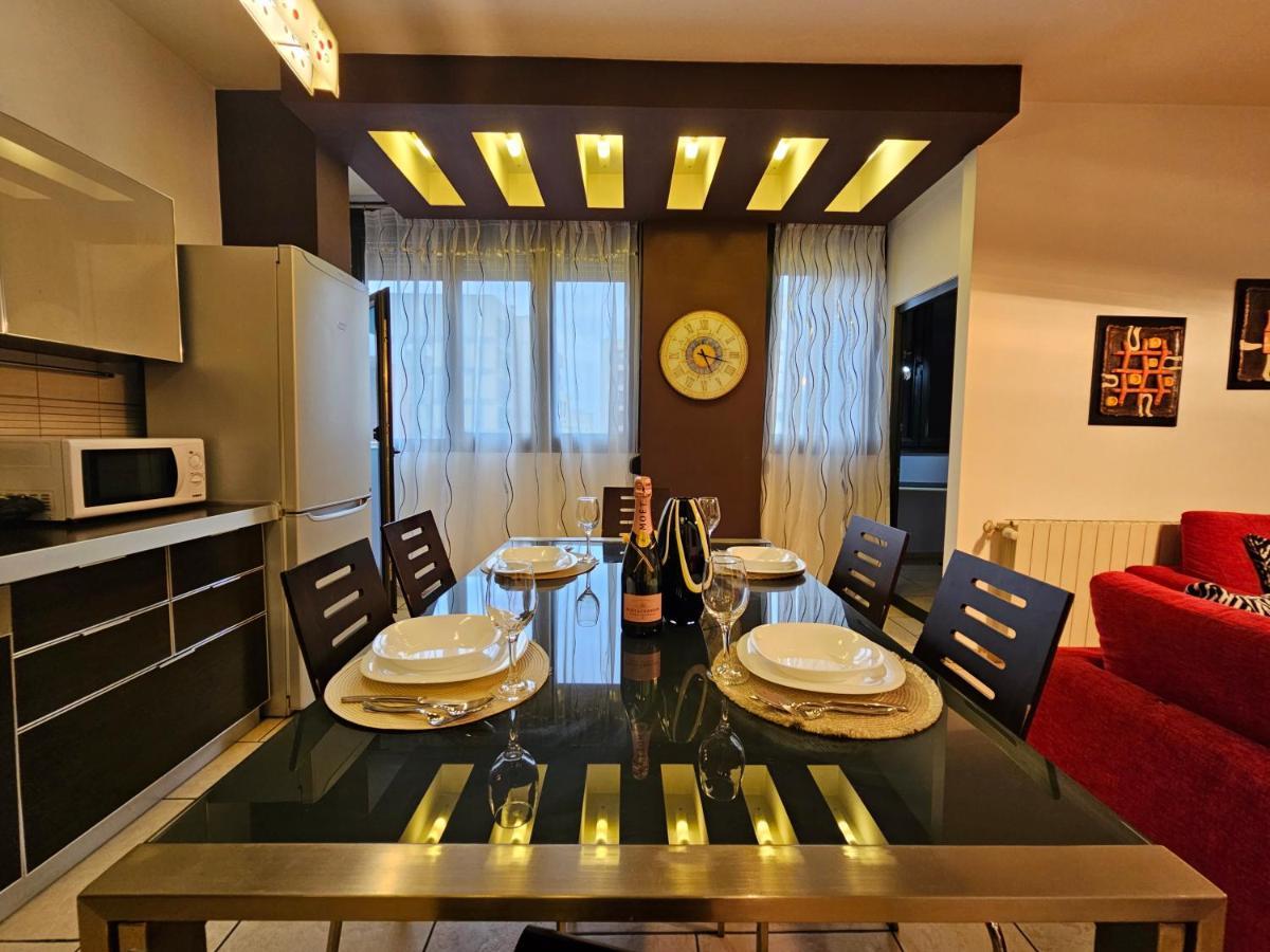 Center Apartment Easy_Luxury ติรานา ภายนอก รูปภาพ