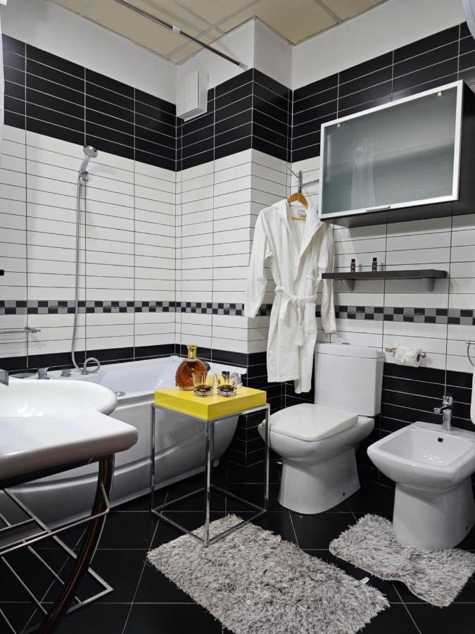 Center Apartment Easy_Luxury ติรานา ภายนอก รูปภาพ