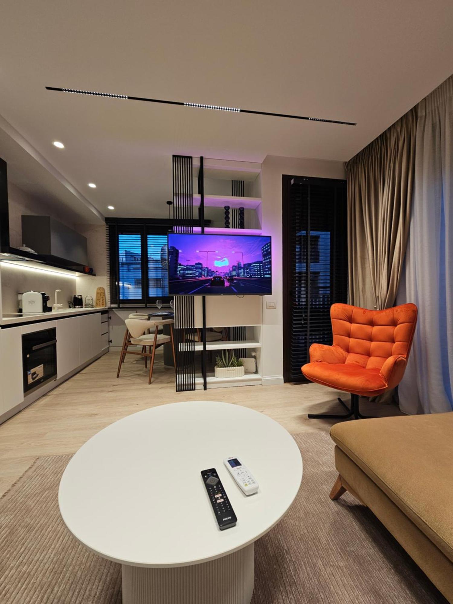 Center Apartment Easy_Luxury ติรานา ภายนอก รูปภาพ