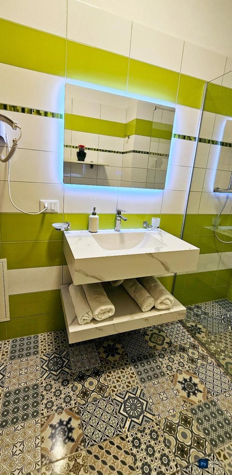 Center Apartment Easy_Luxury ติรานา ภายนอก รูปภาพ