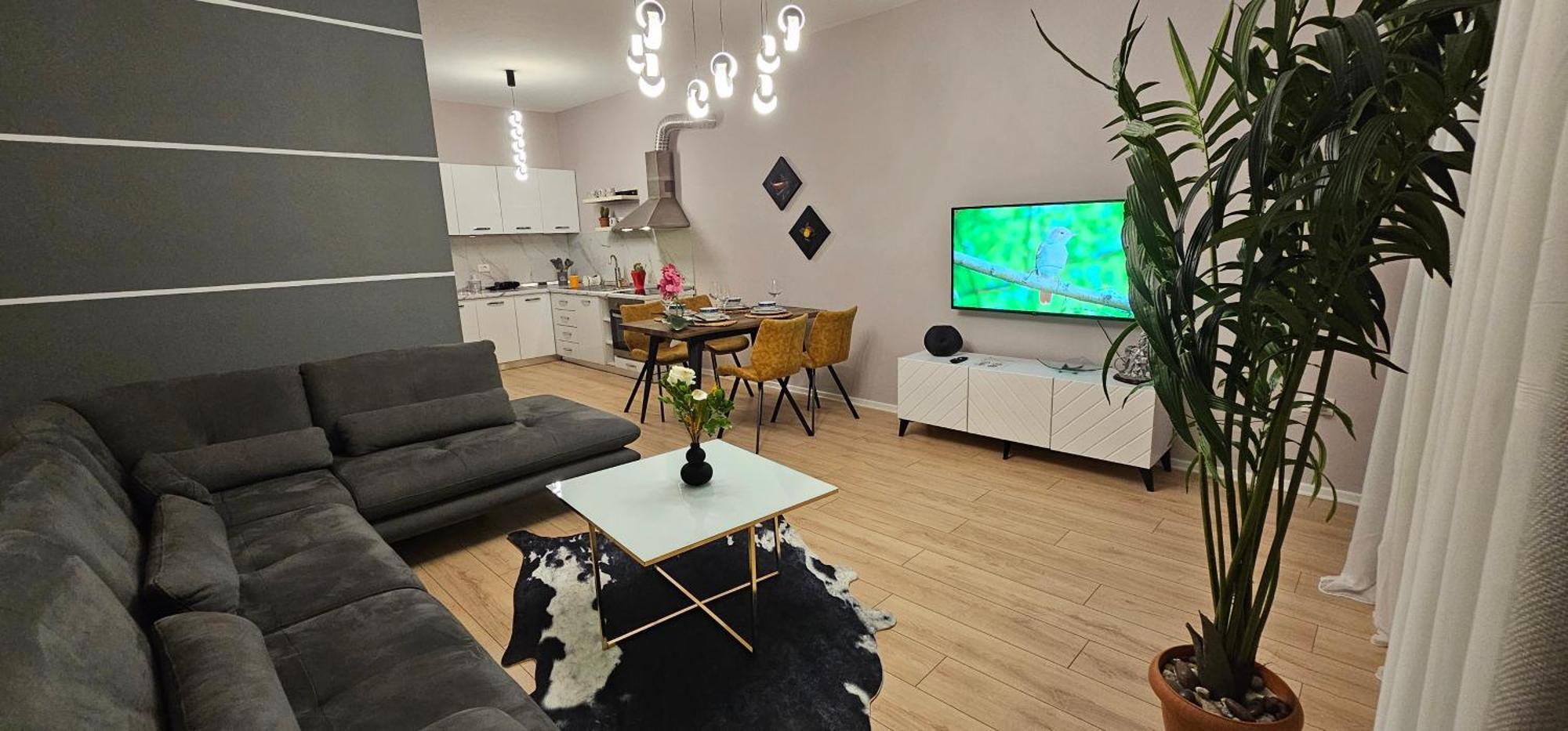 Center Apartment Easy_Luxury ติรานา ภายนอก รูปภาพ